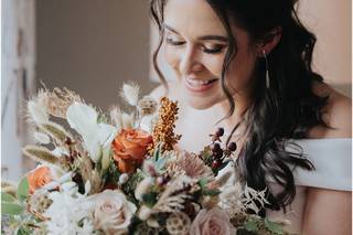 Blue Lakes floral design - 10