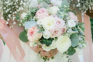 Quinn's Blooms and Greenery - 9