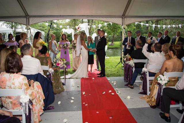 Officiant on the go - 1