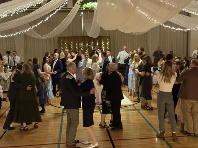 Musical Twist DJ Service - 1