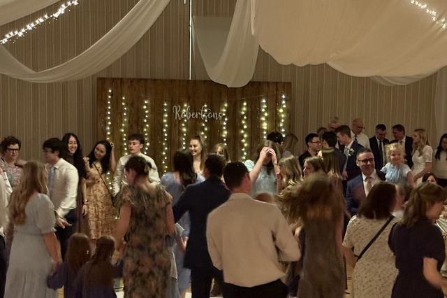 Musical Twist DJ Service - 3