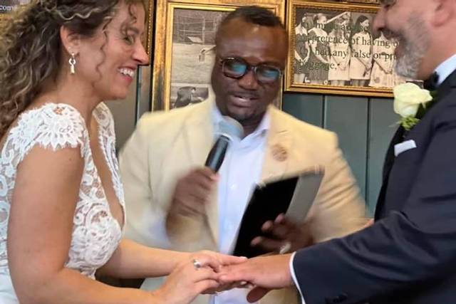 Wedding Officiant Canada 1
