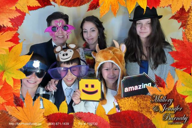 My Photobooth and DJ services 4