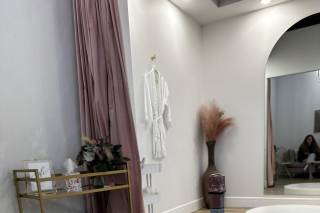 Hello Beautiful Bridal Boutique - 5