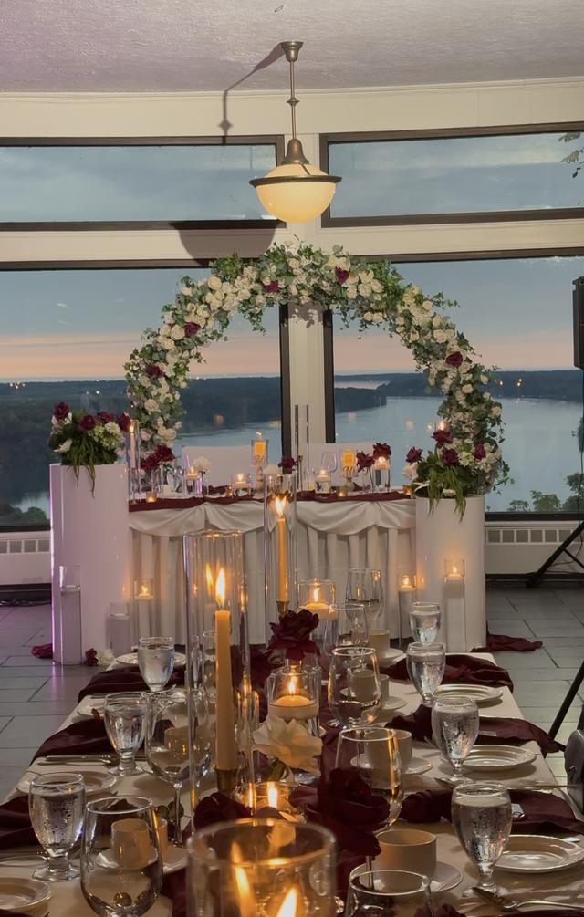 Queenston Heights Restaurant - 2