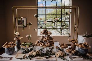 Dukes & Daisies Weddings & Events - 11