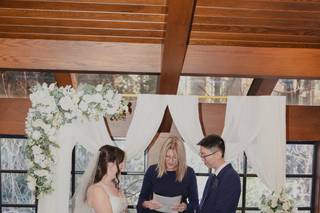 Sarah Hall Consulting -Officiant - 9
