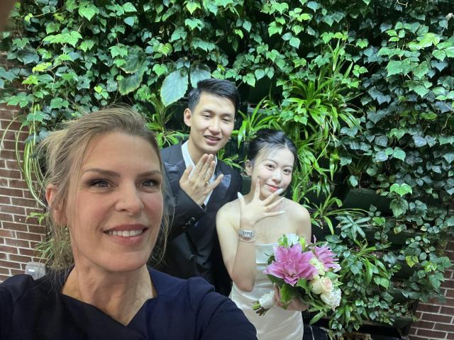 Sarah Hall Consulting -Officiant - 1