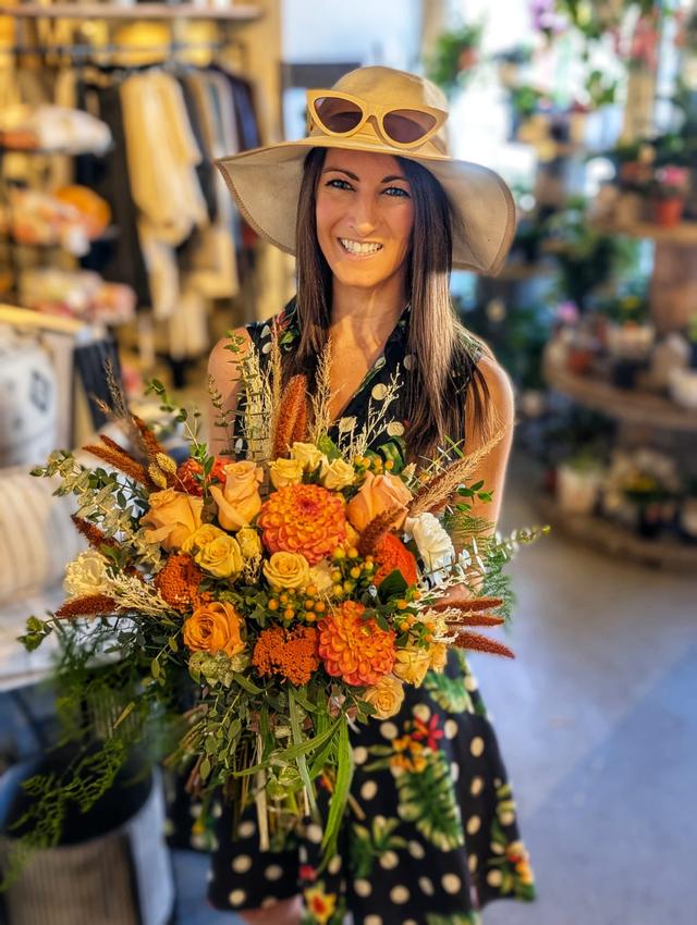 Kelly's Flowers & Gift Boutique - 2