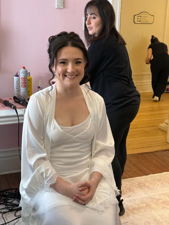 BeautiMarkPro Mobile Hair & Makeup - 2