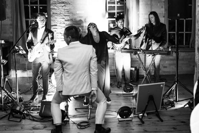 Supersonic Hearts Band 1