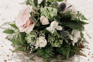 Lovely Blooms - 18