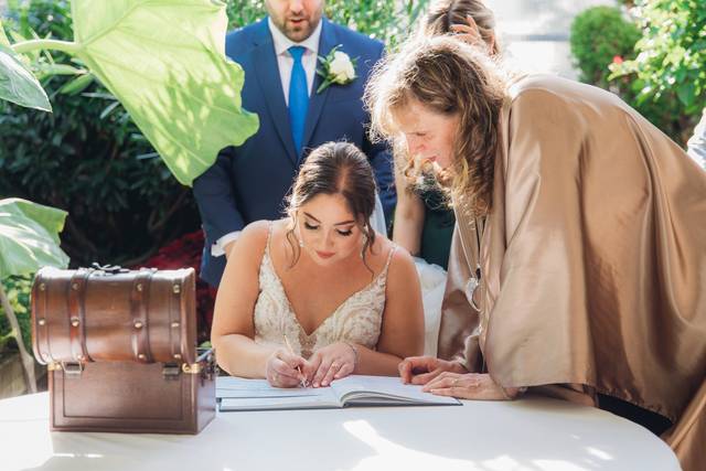 Shelley Kabelin Wedding Officiant 3
