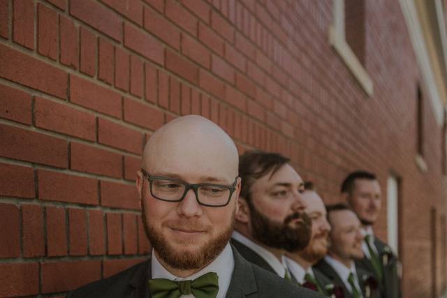 Derks Formals & Menswear 5