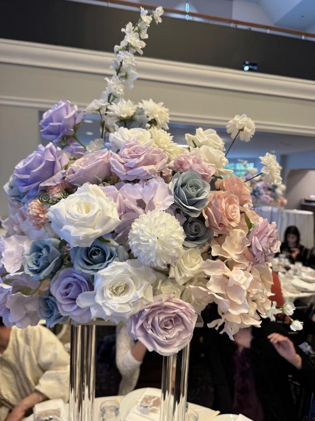 Rosepetal decor - 2