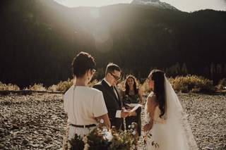 Bisou Bridal 4