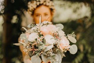 Middleton Valley Rose Flower Shop - 1