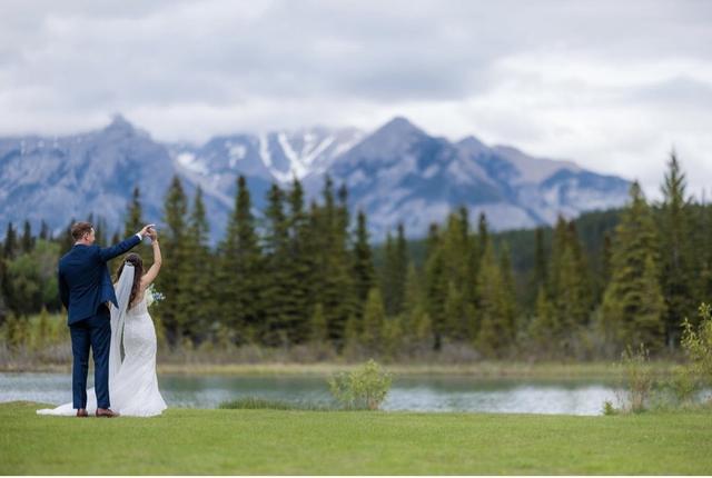 Elope In Banff - 4