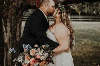 July Peach Floral Studio - 9