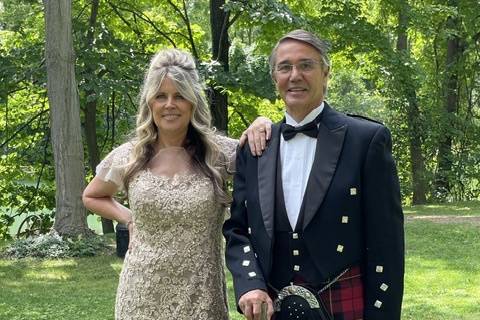 Elope Niagara's Little Log Wedding Chapel 5
