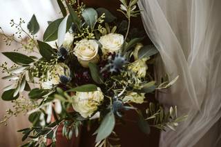 Kelly's Flowers & Gift Boutique - 20