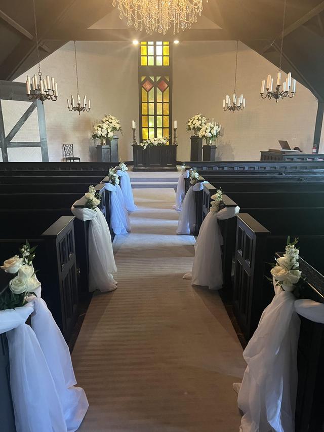 Luxe Designs - Planning, Florals, and Decor - 2