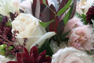 Brantford Blooms Florist - 8
