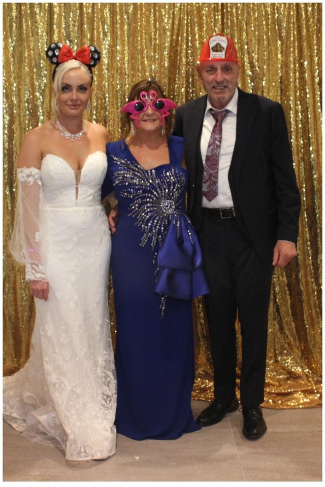 SELFLASH PHOTO BOOTHS - 2