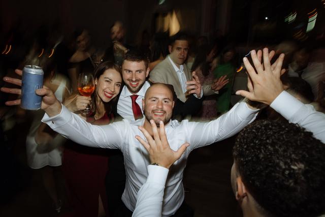 We Know Music DJ Services - 3