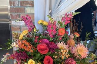 Brantford Blooms Florist - 14