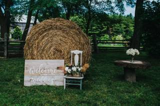 Dukes & Daisies Weddings & Events - 10