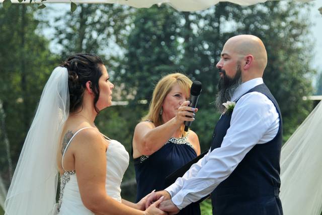Vancouver Officiant 4