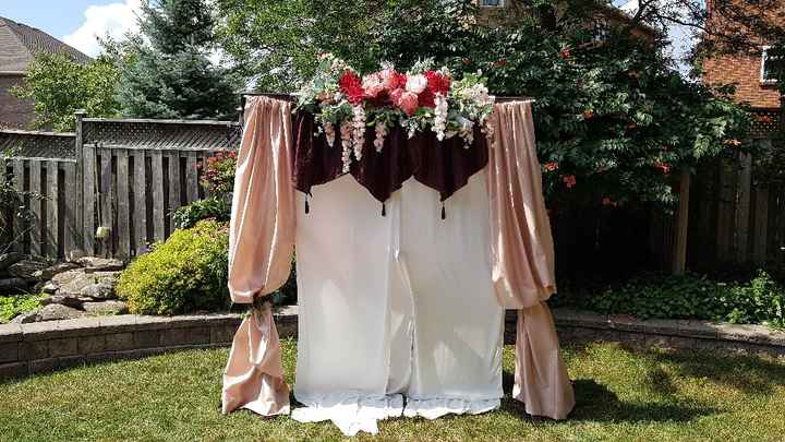 Arch for the Sweetheart Table - 1