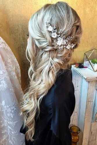 What’s your wedding hair inspiration? - 1