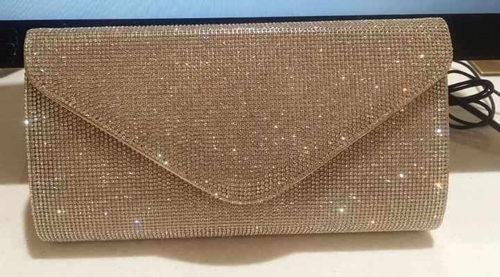 Are you carrying a clutch on your wedding day?! - 1