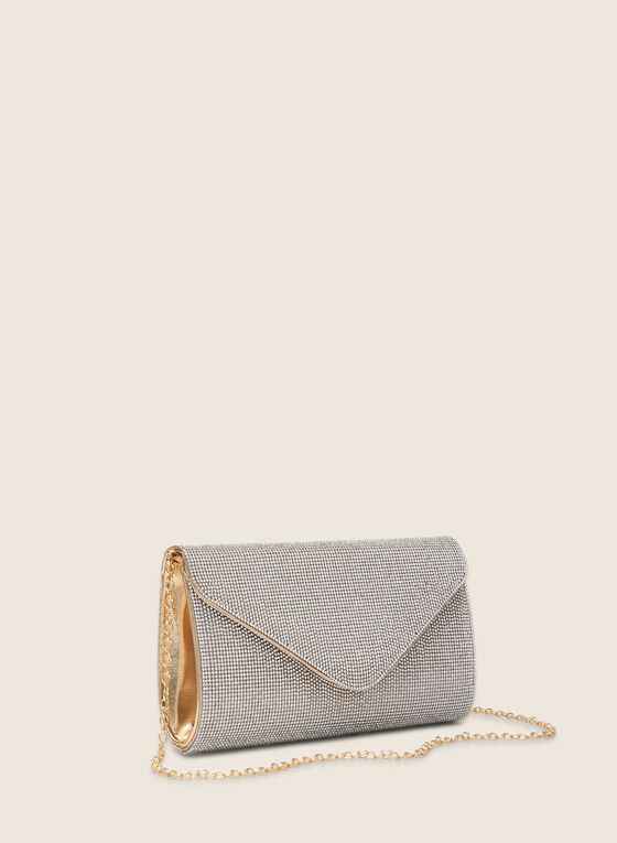 Are you carrying a clutch on your wedding day?! - 3