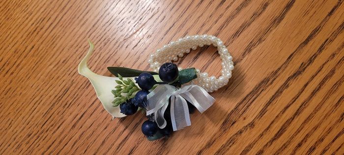 Boutonnieres and Corsages 10