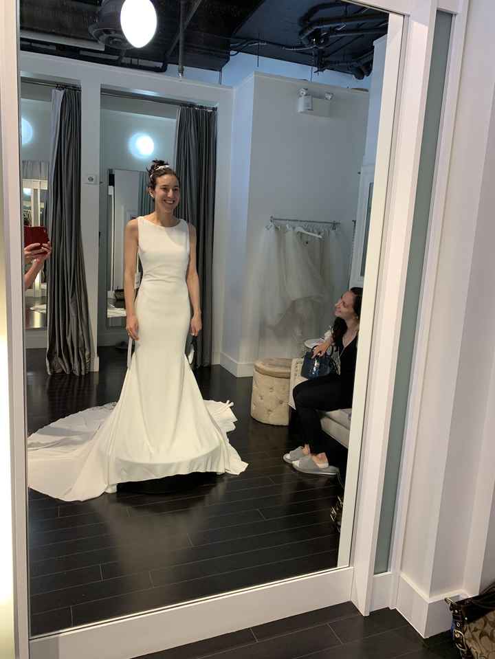 Can the neckline be changed? 4