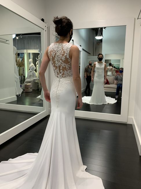 Can the neckline be changed? - 3