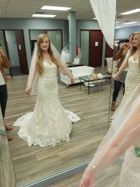 Who were you with when you said yes to the dress? 3