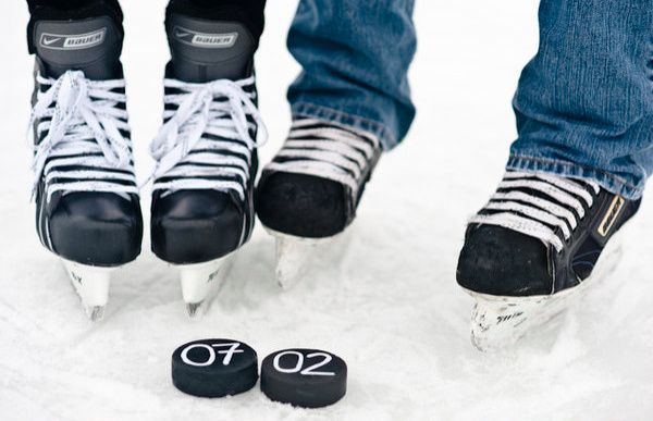 Hockey-Themed Engagement Pictures! 1