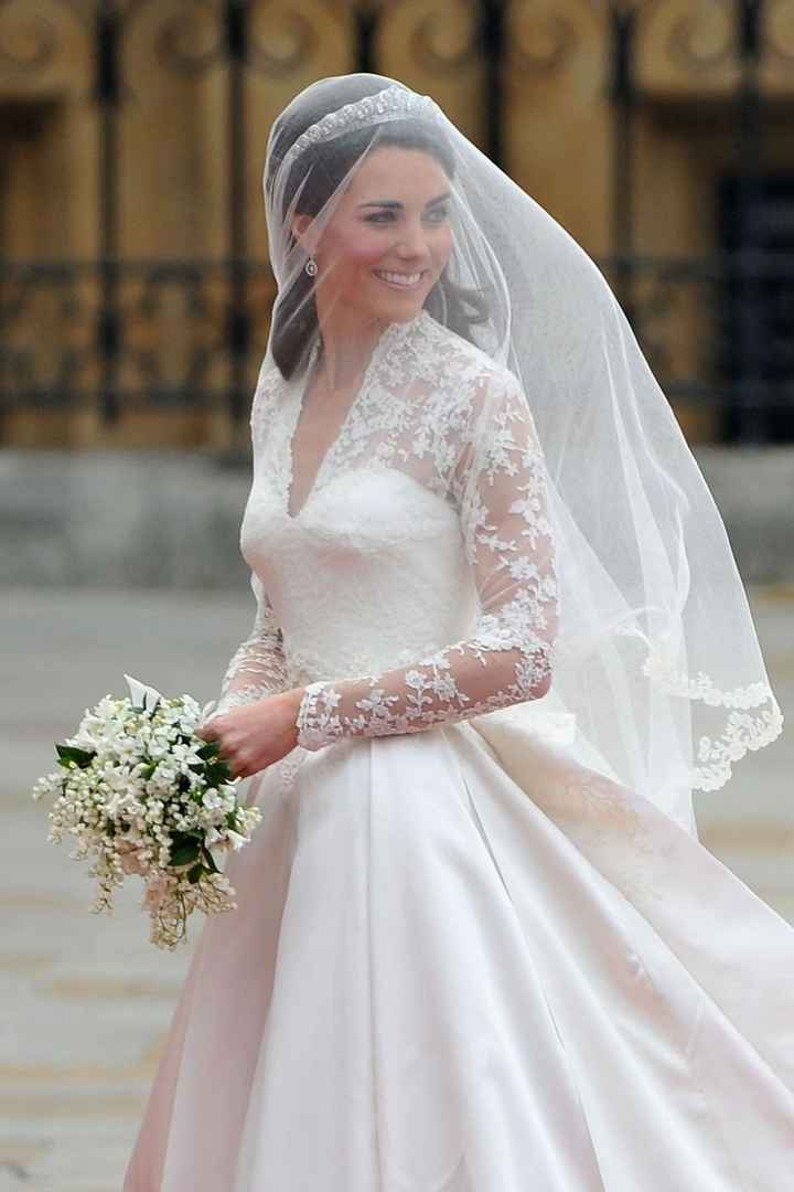 Kate's short veil?