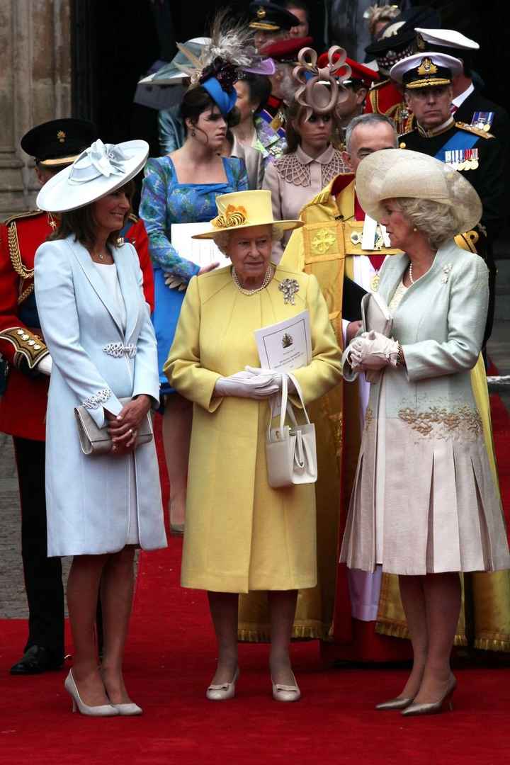 The Queen in sunny yellow?