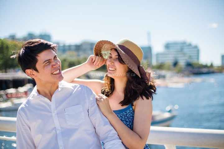 Cute Silly Engagement Pictures