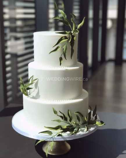 Minimal Understated Cake