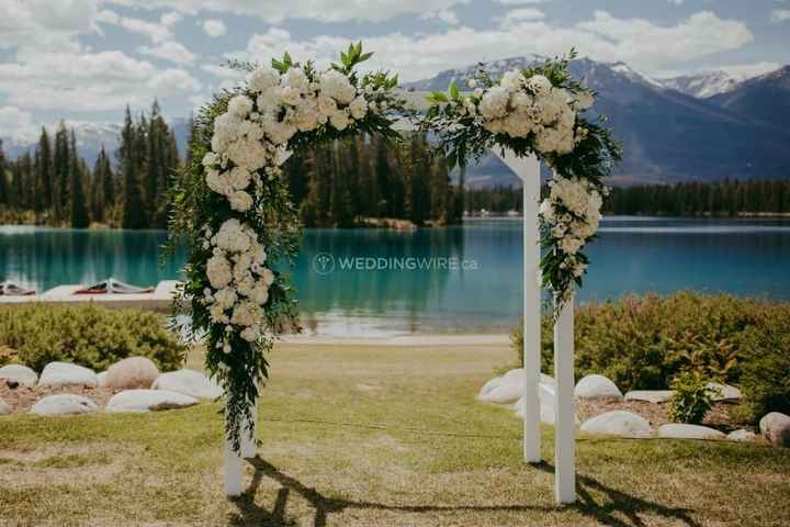 White Flower Arch Ceremony