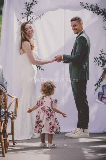 Toddler Interrupts Vows