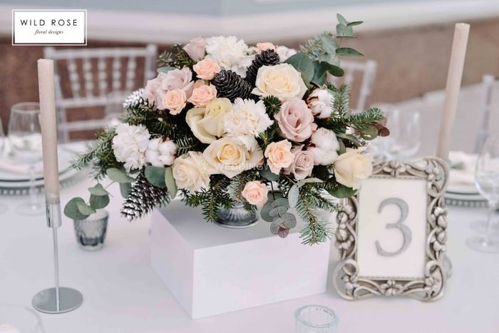 Subtle or Statement Centerpieces? 1