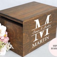 Traditional Guestbook vs Wedding Dropbox - 1