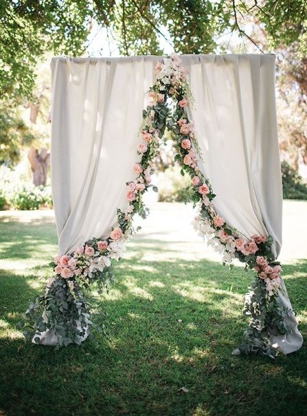 What are the good store for hanging flowers decorations? - 1